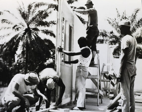 Konstruktion in Nigeria, ohne Jahresangabe.