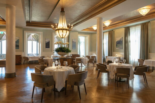 Hotelkomplex in Weggis von Davide Macullo Architects