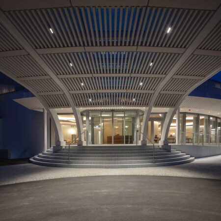 Hotelkomplex in Weggis von Davide Macullo Architects