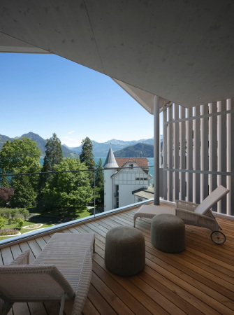Hotelkomplex in Weggis von Davide Macullo Architects