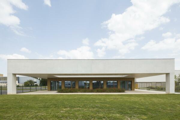 Schulküche von ateliers-o-s-architectes in Vitry-le-François