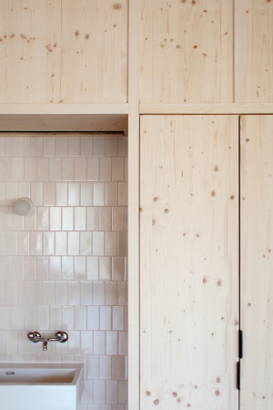 Erweiterung einer Grundschule in Riaz von FAZ Architectes