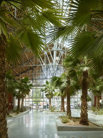 Hallenumbau in Toulouse von Taillandier Architectes Associes
