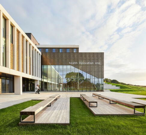 Forschungszentrum in Lancaster von John McAslan + Partners