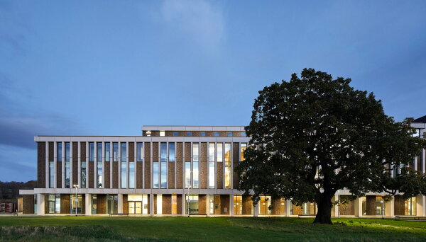 Forschungszentrum in Lancaster von John McAslan + Partners