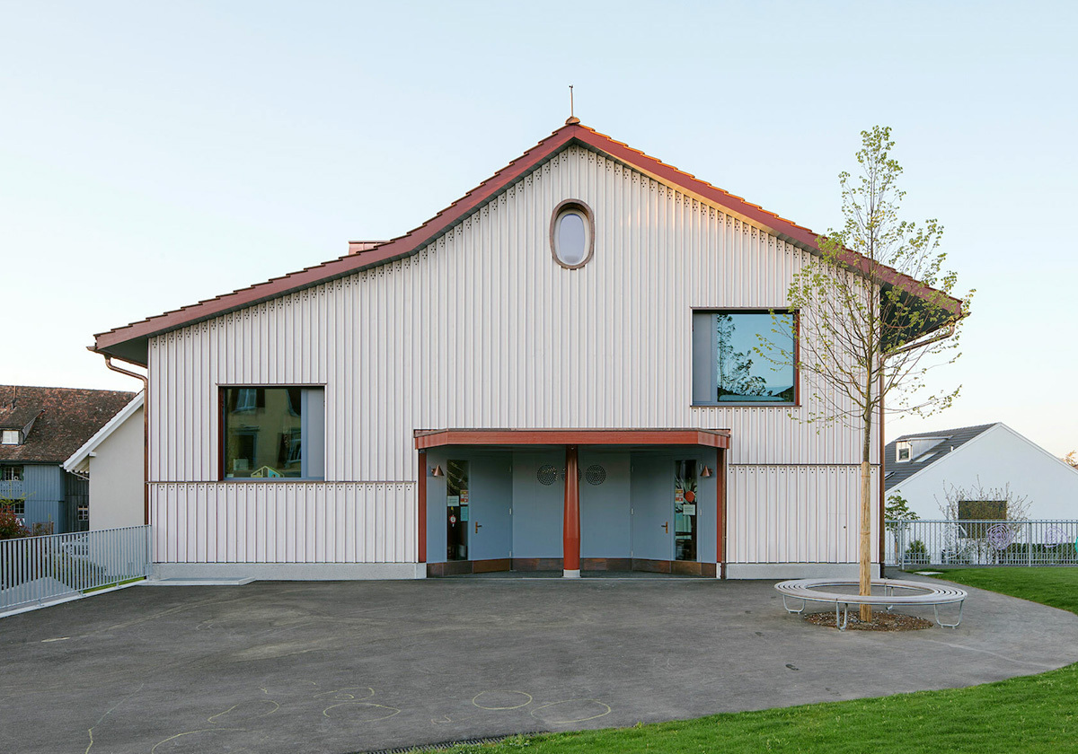 Vieldeutigkeit durch Präzision
 - Kindergarten im Thurgau von Lukas Imhof Architektur