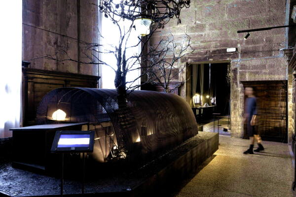 Hier ein Modell des Lab of Primitive Senses von Divooe Zein Architects.