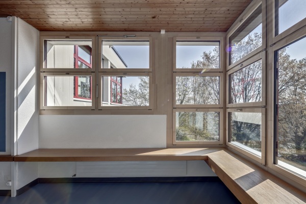 Schulhaussanierung und Anbau bei Zrich von Oxid