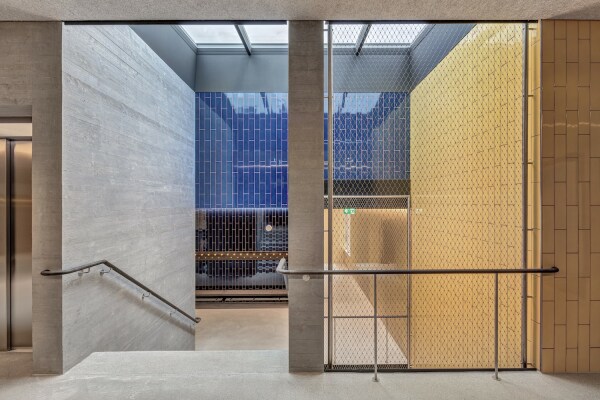 Schulhaussanierung und Anbau bei Zrich von Oxid