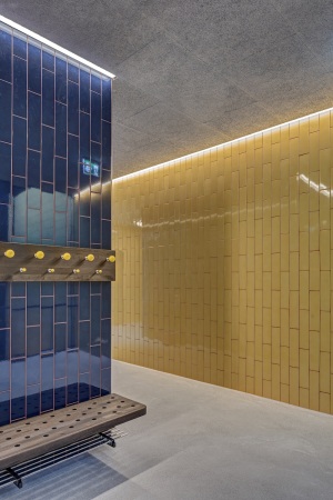 Schulhaussanierung und Anbau bei Zrich von Oxid