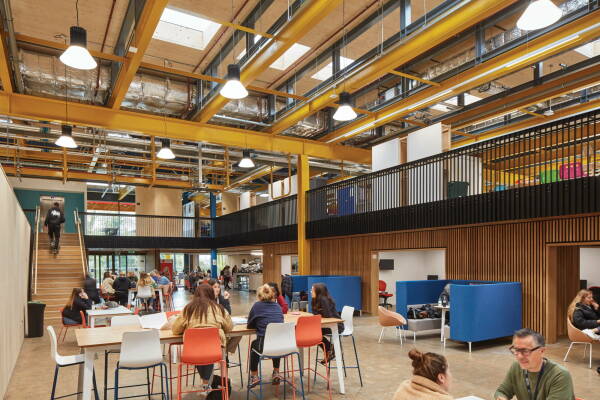 Kunstuniversitt in Bath