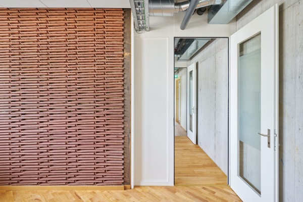 Um die Ziegel spter wiederverwenden zu knnen, wurden sie mit Lehm vermauert.