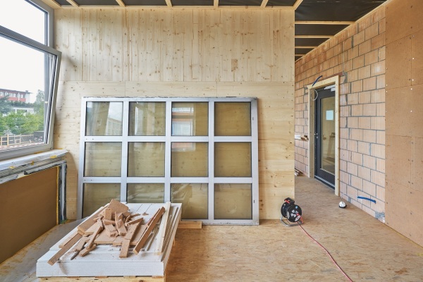 Bei den wiederverwendeten Fenstern werden vier verschiedene Nachrstvarianten erprobt.