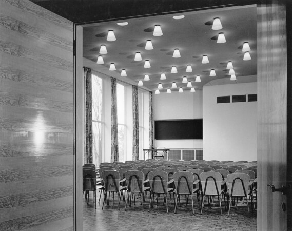 H�rsaal im Max-Planck-Institut, Dortmund, 1954