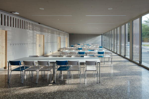 Schulgebude in Genf von David Reffo