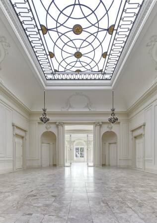 Zentralsaal der Beletage mit Lichtdecke, um die sich die Aufstockung entwickelt