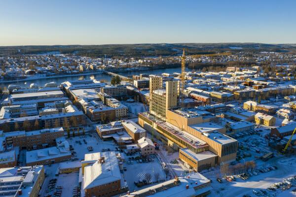 Kulturzentrum mit Hotel in Skelleftea von White Arkitekter