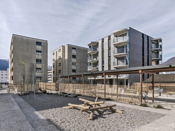 Wohnbauten bei Locarno von Oxid