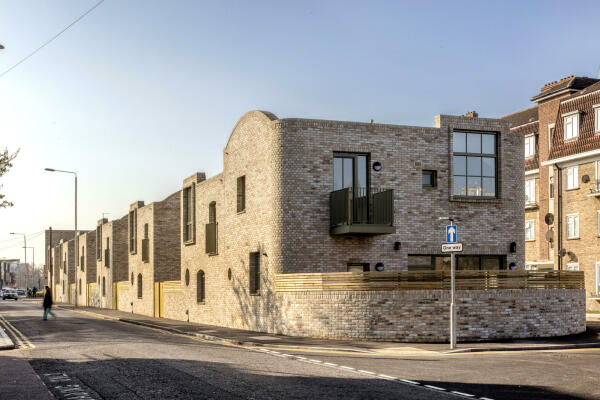 London: North Street (IG11) von Peter Barber Architects, Foto von Morley von Sternberg
