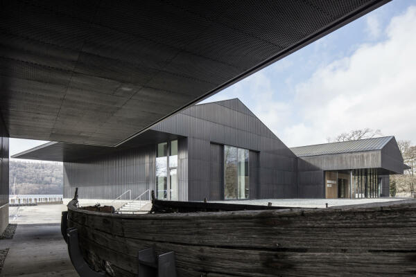 North West: Windermere Jetty Museum von Carmody Groarke, Foto von Christian Richters