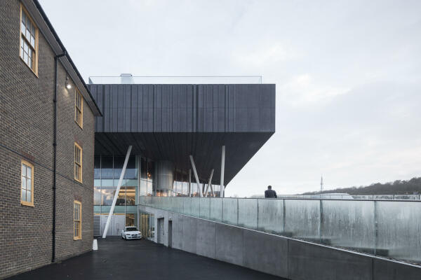 South + South East: School of Science and Sport des Brighton College von OMA, Foto von Laurian Ghinitoiu