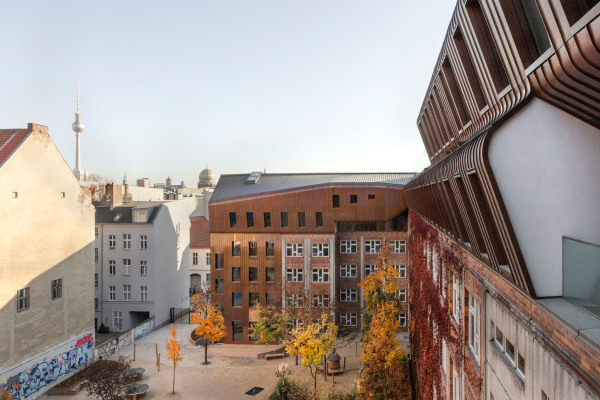 Preis in der Kategorie Bauen im Bestand: Berlin Metropolitan School in Berlin von Sauerbruch Hutton Architekten, Berlin