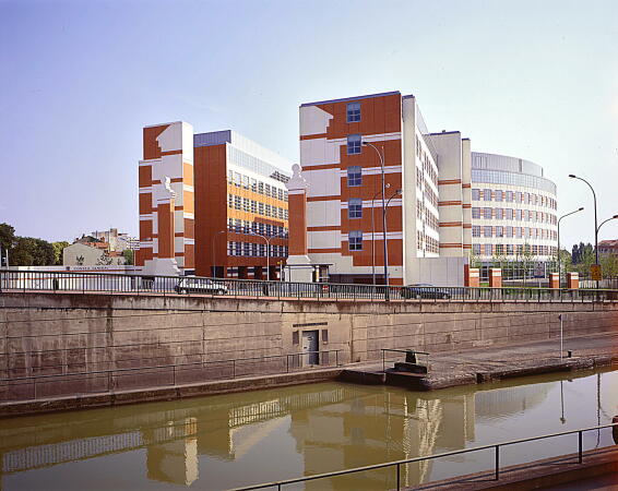 Htel du Dpartement de la Haute-Garonne, Toulouse, Frankreich, 1999, in Zusammenarbeit mit Anderson / Schwartz Architects und Hermet- Blanc-Lagausie-Mommens / Atelier A4, Fotografie von Matt Wargo, courtesy of Venturi, Scott Brown, and Associates
