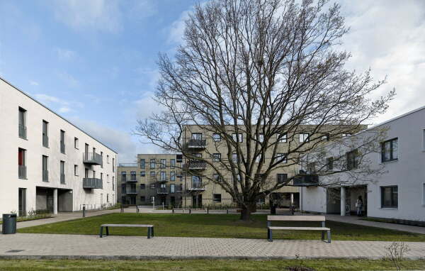 Wohnquartier von roedig.schop architekten in Berlin-Johannisthal