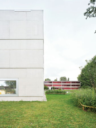 Grundschule von Brandenberger Kloter Architekten