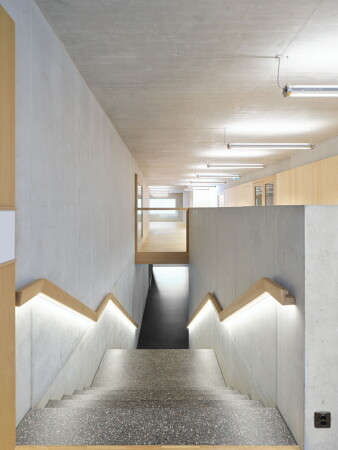 Grundschule von Brandenberger Kloter Architekten