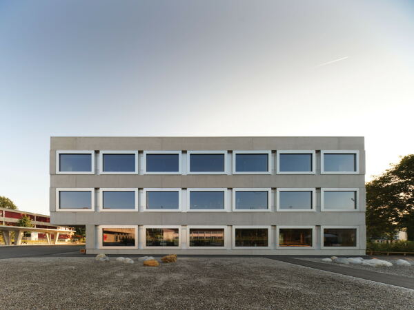 Grundschule von Brandenberger Kloter Architekten