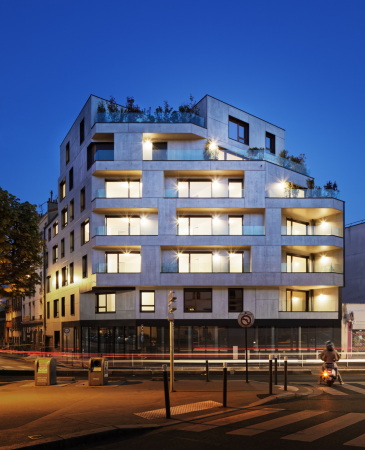 Apartmenthaus von Christophe Rousselle Architecte in Paris