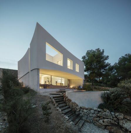 Haus auf Menorca von NOMO Studio