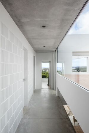 Haus auf Menorca von NOMO Studio