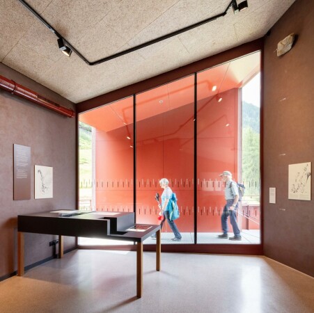 Preistrger 2021: Tiroler Steinbockzentrum St. Leonhard im Pitztal, Tirol; Bauherrin: Gemeinde St. Leonhard, Brgermeister Elmar Haid; Architektur: ARGE Atelier Rainer Kberl u. Architektin Daniela Krss (Innsbruck)