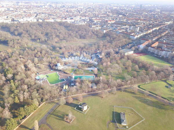 Luftbild Sommerbad Neuklln