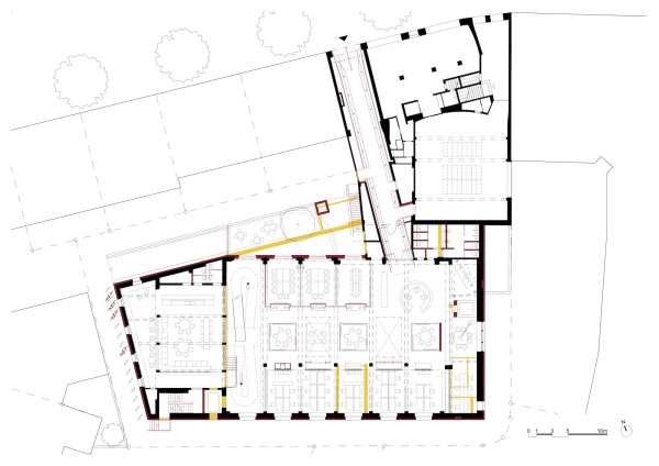 Erdgeschoss mit Eingangstunnel nach Norden