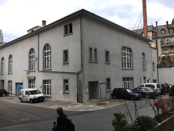 Die alte Stadthalle als Parkgarage, vor dem Umbau, Foto von 2016