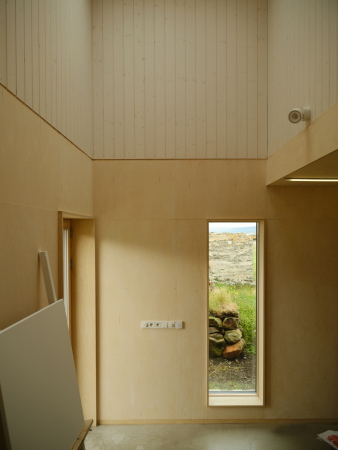 Scheunenumbau in Island von Studio Bua