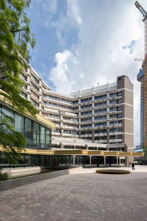 bergangsparlamentsgebude in Den Haag von ZECC