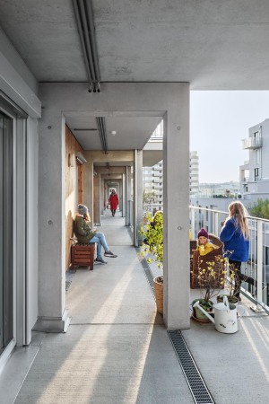 ein 1. Preis: Wohnprojekt Gleis 21  in Wien von einszueins architektur