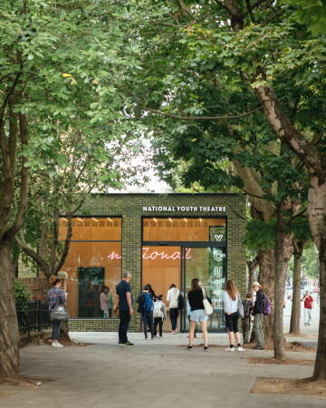 Jugendtheater in London von DSDHA