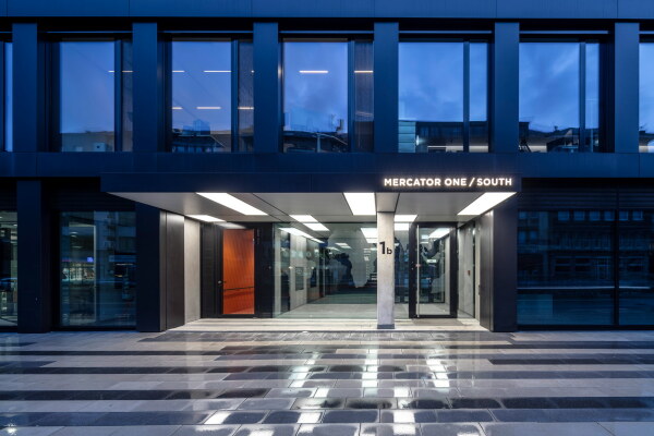 B�robau von Hadi Teherani Architects