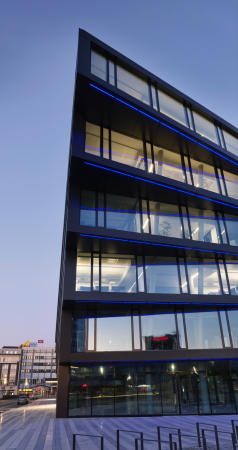 Brobau von Hadi Teherani Architects