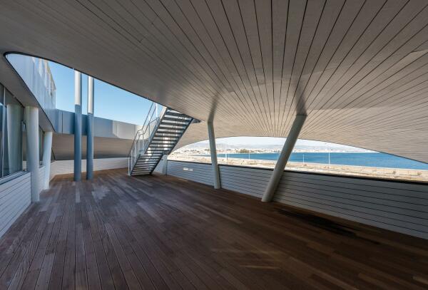 Kreuzfahrtterminal von irwinkritioti architecture