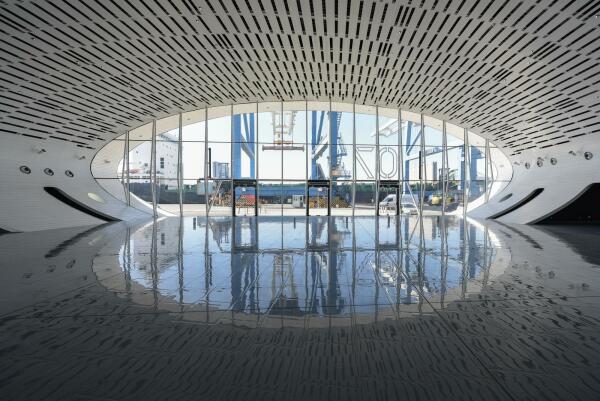 Kreuzfahrtterminal von irwinkritioti architecture