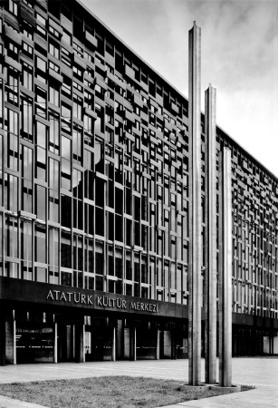 Hauptfassade, 1977