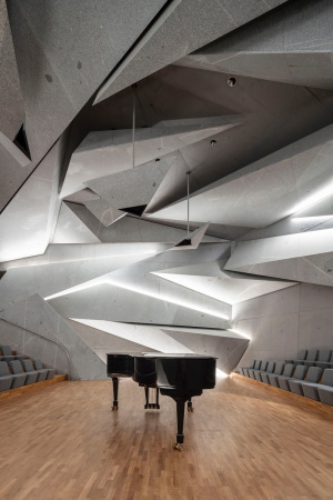 Konzertsaal in Lichtenberg von Peter Haimerl