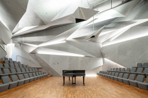 Konzertsaal in Lichtenberg von Peter Haimerl