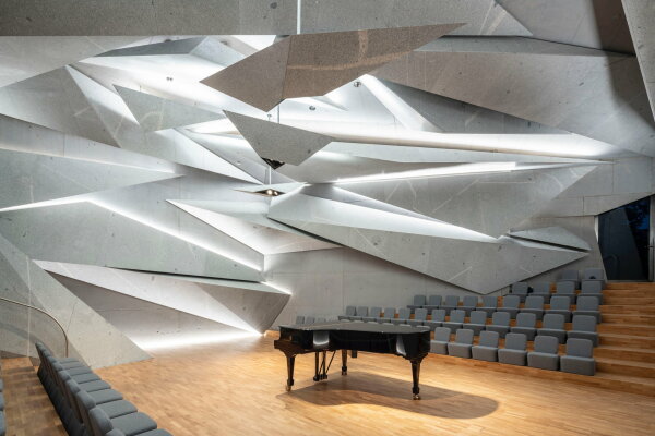 Konzertsaal in Lichtenberg von Peter Haimerl